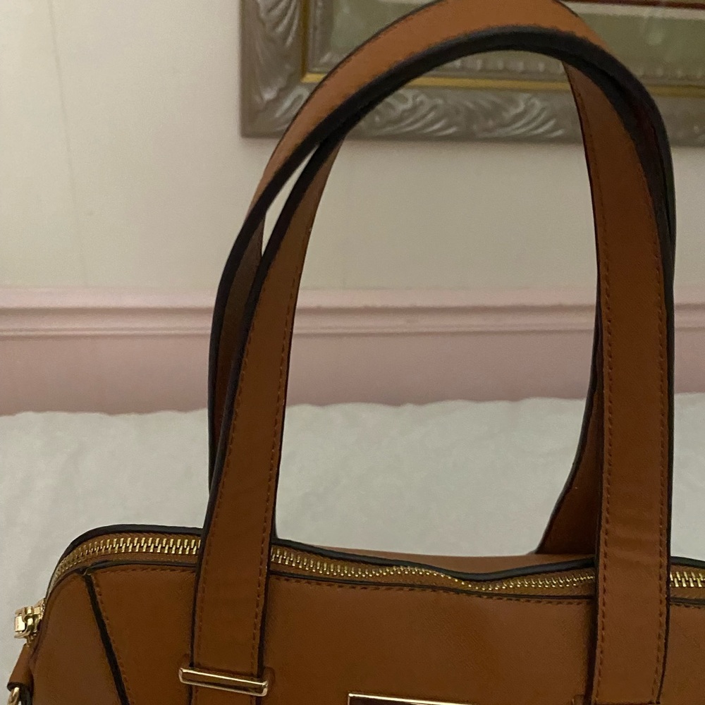 Kate Spade Purse - Picture 6 of 6